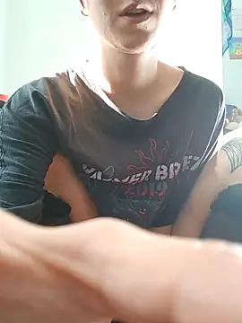 AuroraAya online show from November 30, 12:20 pm