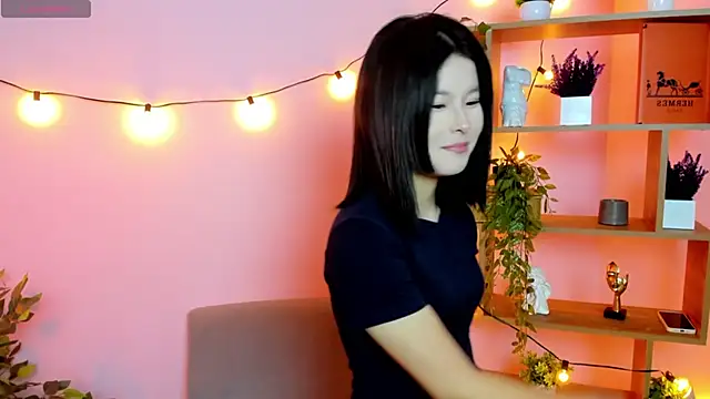 Snapshot of JudeSteuart chatting on December 3, 7:27 am JudeSteuart online show from December 3, 7:27 am