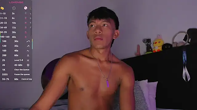 santinaughty online show from April 10, 12:27 am