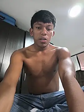 santinaughty online show from May 31, 7:37 pm