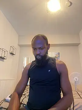 Snapshot of smartfuck777 chatting on February 10, 10:52 am smartfuck777 online show from February 10, 10:52 am