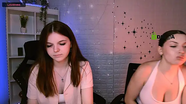 Snapshot of mikameovv chatting on June 29, 7:14 pm mikameovv online show from June 29, 7:14 pm