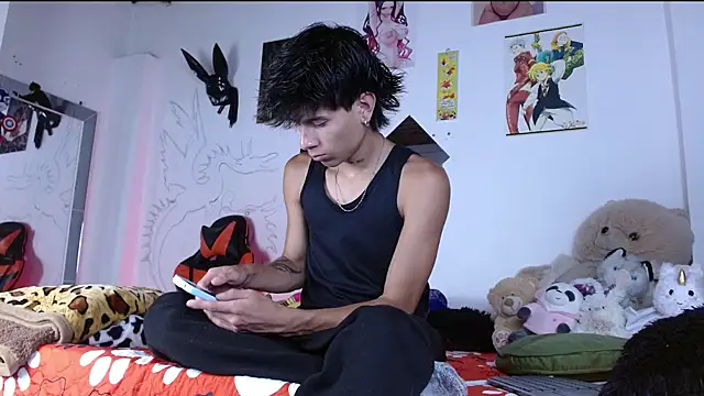 Snapshot of Jake_beach_ chatting on April 11, 4:44 pm Jake beach online show from April 11, 4:44 pm