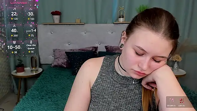 Snapshot of MilanaXHoney chatting on February 20, 6:26 am MilanaXHoney online show from February 20, 6:26 am