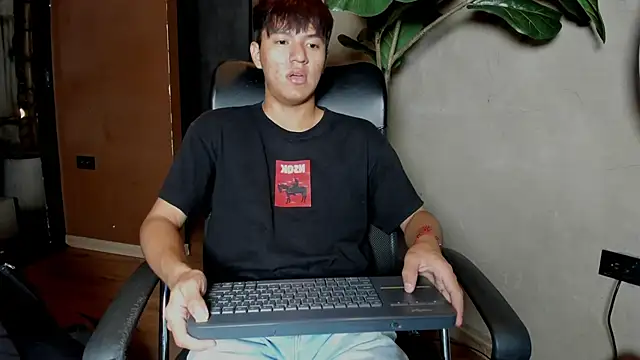 isaac grimm online show from February 11, 3:00 am