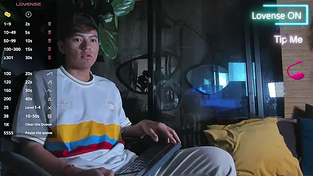 isaac grimm online show from March 28, 3:50 am