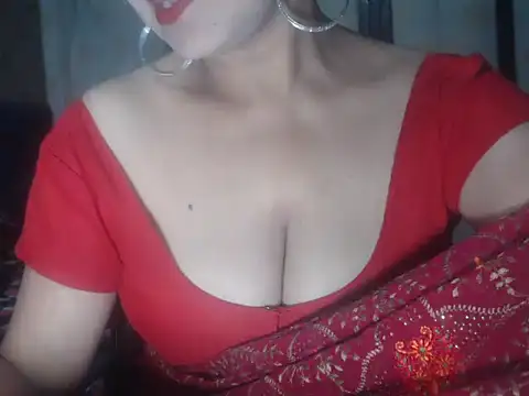 Snapshot of Hotronita123 chatting on February 3, 11:26 am Hotronita123 online show from February 3, 11:26 am
