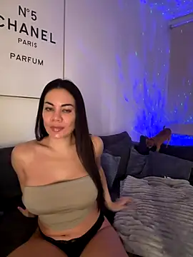 AsianDreamx online show from December 4, 8:06 pm