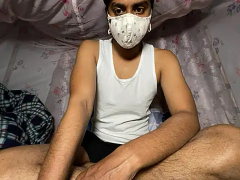 hunterboy2001 online show from March 3, 8:26 pm