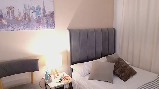 Megaan    online show from March 6, 12:01 pm