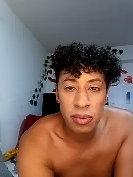 Varek biglatin dick online show from January 15, 3:55 am