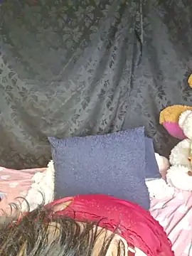 Snapshot of sol_liu chatting on November 30, 12:53 pm sol liu online show from November 30, 12:53 pm