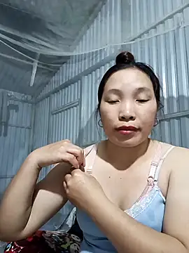 Snapshot of Evelyn-n chatting on March 28, 12:05 pm Evelyn-n online show from March 28, 12:05 pm