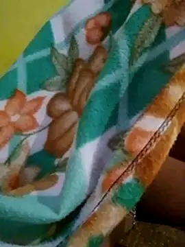 Snapshot of CUTE_nenshi chatting on February 8, 7:06 pm CUTE nenshi online show from February 8, 7:06 pm