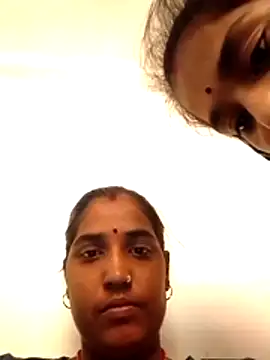 Snapshot of CUTE_nenshi chatting on February 28, 6:25 am CUTE nenshi online show from February 28, 6:25 am