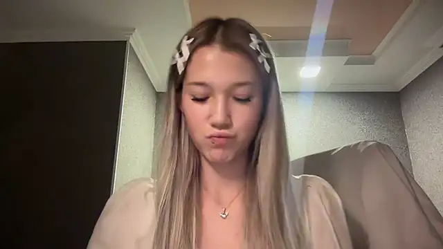 lilXdomii online show from January 16, 10:03 pm