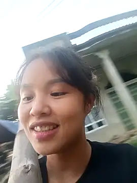 Snapshot of Pretty-haert chatting on December 18, 10:21 am Pretty-haert online show from December 18, 10:21 am