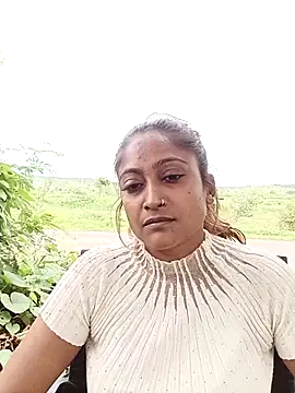 Snapshot of dusky_diva_d chatting on August 6, 10:06 am dusky diva d online show from August 6, 10:06 am