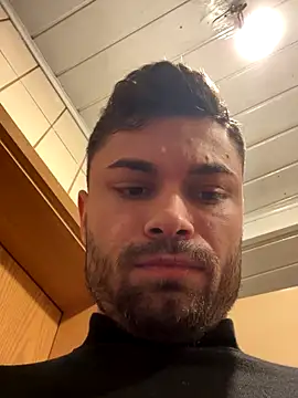 Snapshot of Daniel_fit chatting on December 1, 2:16 am Daniel fit online show from December 1, 2:16 am