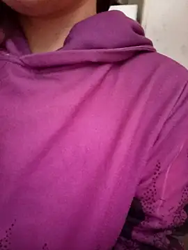 Snapshot of gatitachula93 chatting on February 27, 3:01 pm gatitachula93 online show from February 27, 3:01 pm