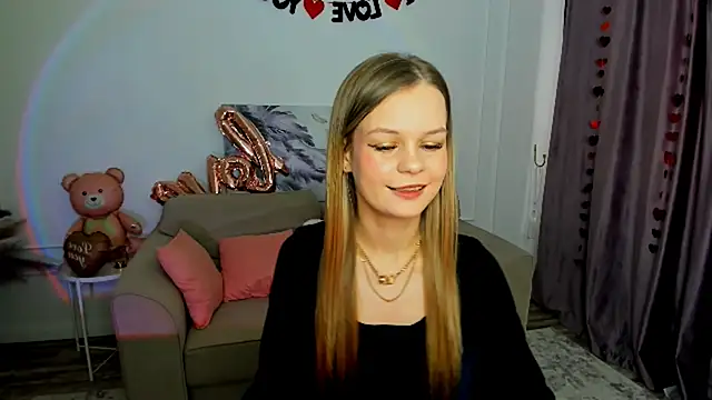 Snapshot of MidnighteAura chatting on February 25, 11:31 am MidnighteAura online show from February 25, 11:31 am