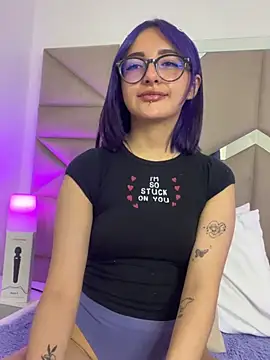 Snapshot of Dreammy_Kitty chatting on February 23, 2:58 pm Dreammy Kitty online show from February 23, 2:58 pm