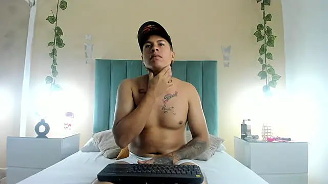 kaylaa sex online show from February 18, 1:18 pm