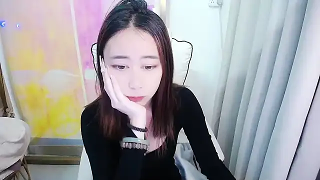 Snapshot of kk52037 chatting on December 20, 3:57 am kk52037 online show from December 20, 3:57 am