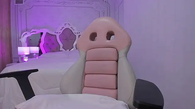 Miss dare online show from April 17, 10:18 am