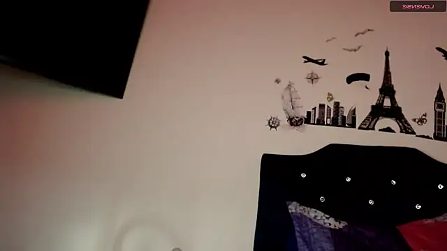 MisNicol online show from December 22, 9:34 pm