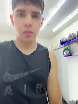 Snapshot of Johan_stick chatting on December 1, 6:57 pm Johan stick online show from December 1, 6:57 pm