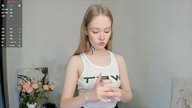 Snapshot of MaireLanda chatting on February 3, 4:54 am MaireLanda online show from February 3, 4:54 am