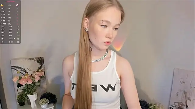 Snapshot of MaireLanda chatting on February 11, 4:06 am MaireLanda online show from February 11, 4:06 am