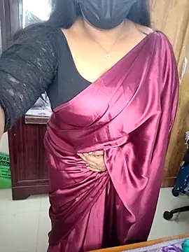 Snapshot of Tamil_Shara chatting on April 21, 7:58 am Tamil Shara online show from April 21, 7:58 am