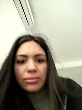 SiennaLuxexx online show from April 10, 10:20 am