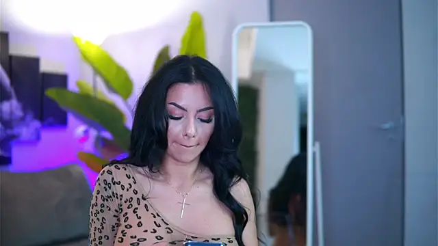 Snapshot of Ivy_Trix chatting on February 15, 7:21 pm Ivy Trix online show from February 15, 7:21 pm