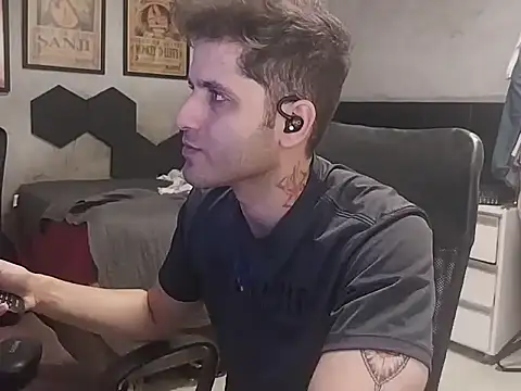 Snapshot of JackMancada chatting on July 5, 11:01 pm JackMancada online show from July 5, 11:01 pm