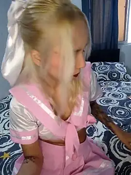 KasumiSophia online show from March 27, 12:05 pm