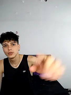 Snapshot of hottie_couplee chatting on February 15, 10:50 pm hottie couplee online show from February 15, 10:50 pm