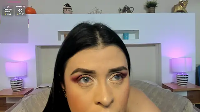 AnikaRomanoff  online show from January 13, 11:26 am