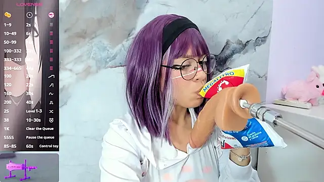 sofia shadow  online show from March 5, 3:57 am