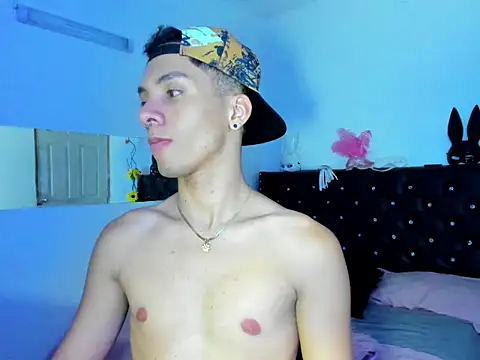 BlakeNoir  online show from March 18, 7:44 am