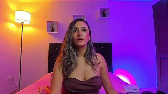 Snapshot of Victoria_Rose_ chatting on April 1, 3:51 am Victoria Rose online show from April 1, 3:51 am