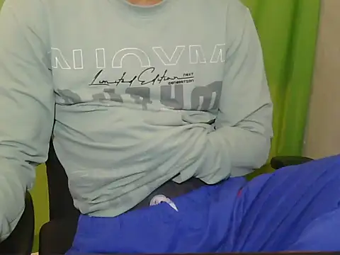 Snapshot of Michal_Fransis chatting on February 20, 8:05 am Michal Fransis online show from February 20, 8:05 am