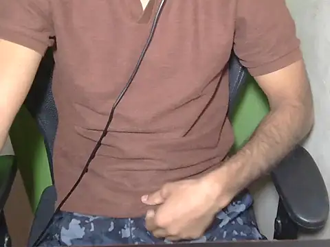 Snapshot of Michal_Fransis chatting on March 27, 12:05 pm Michal Fransis online show from March 27, 12:05 pm