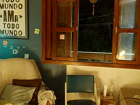 Snapshot of ooproprio chatting on May 2, 10:48 pm ooproprio online show from May 2, 10:48 pm