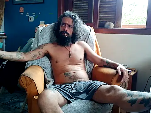 Snapshot of ooproprio chatting on May 8, 2:22 pm ooproprio online show from May 8, 2:22 pm