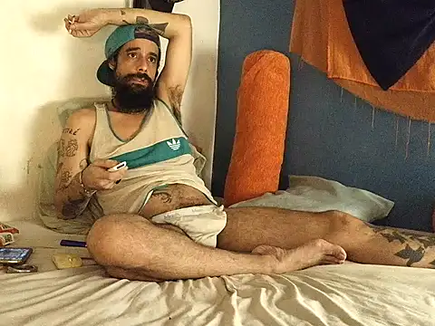 Snapshot of ooproprio chatting on May 15, 3:02 am ooproprio online show from May 15, 3:02 am