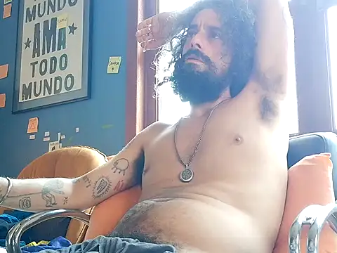 Snapshot of ooproprio chatting on May 17, 12:34 pm ooproprio online show from May 17, 12:34 pm