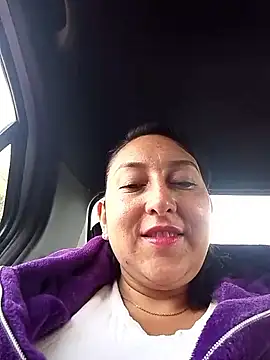 Valeria montana  online show from April 7, 1:00 pm